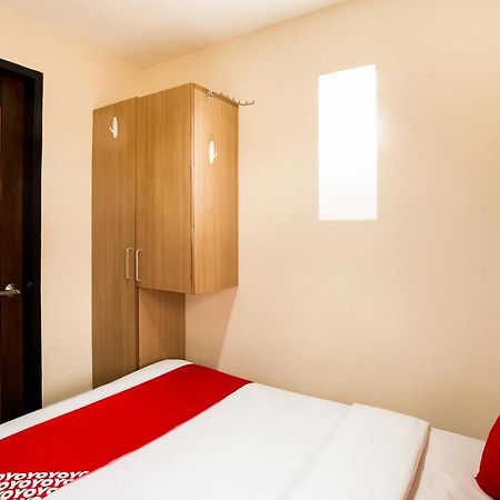 Oyo 199 Solange Apartelle Davao Bagian luar foto