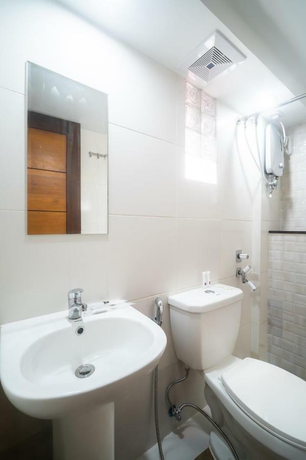 Oyo 199 Solange Apartelle Davao Bagian luar foto